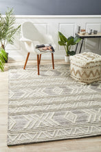 Load image into Gallery viewer, Esha Woven Tribal Rug Natural