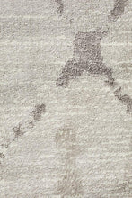 Load image into Gallery viewer, Met 606 Sil Rug