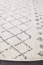Load image into Gallery viewer, Oasis Selma White Grey Tribal Round Rug