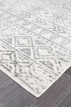 Load image into Gallery viewer, Oasis Ismail White Grey Rustic Rug