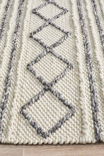 Load image into Gallery viewer, Studio Milly Textured Woollen Rug White Grey