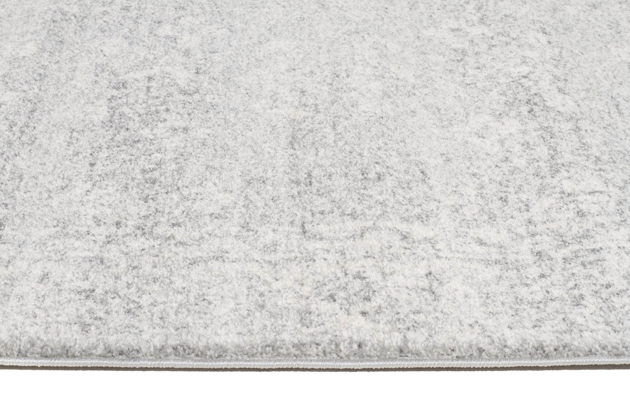 Evoke Shine Silver Transitional Rug