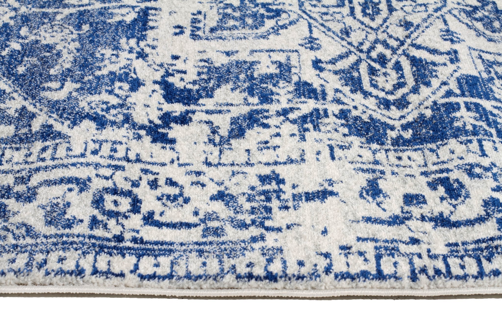 Evoke Horizon White Navy Transitional Runner Rug