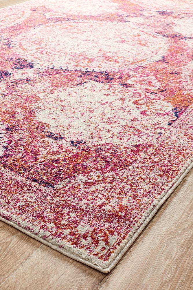 Museum Byron Fuschia Round Runner