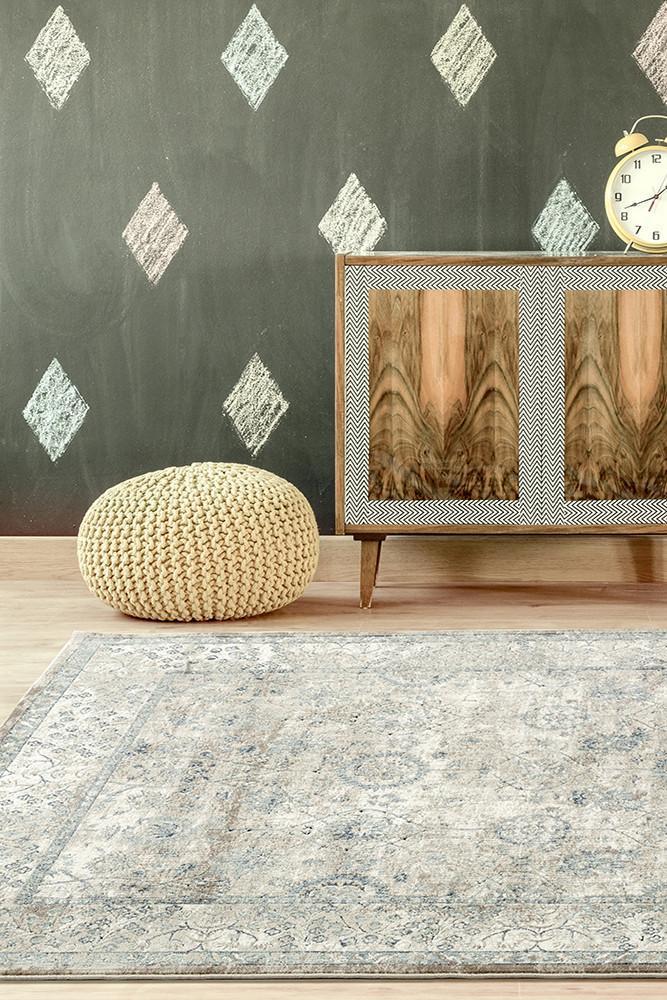 Providence Esquire Vine Traditional Cream Rug