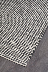 Skandinavian 300 Black Rug