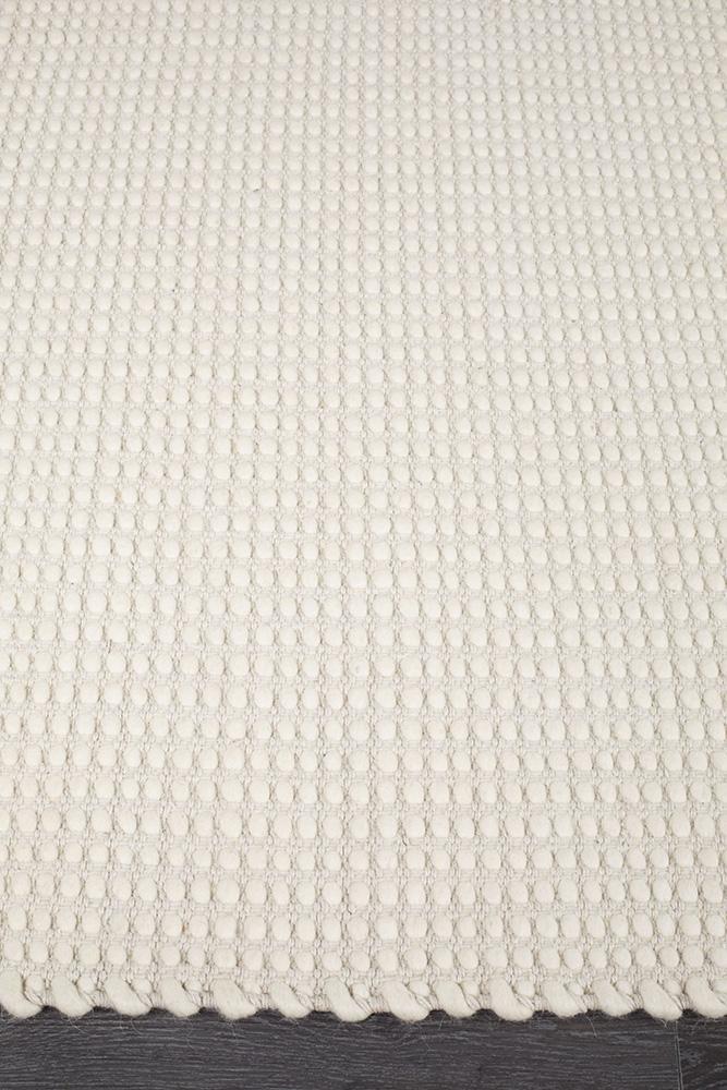 Skandinavian 300 White Rug