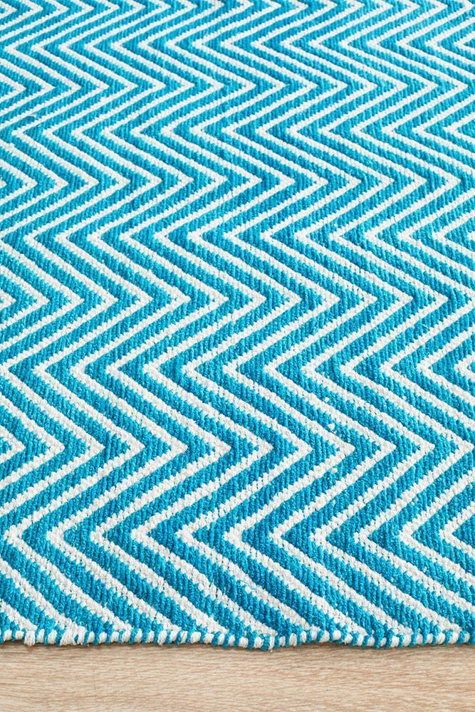 Spirit Chevron Turquoise Rug